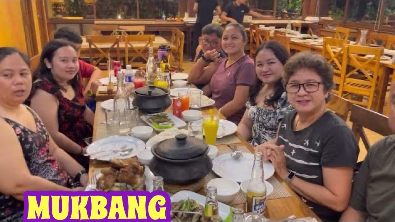 DINNER TIME AT TERRAZA IN CLUB BALAI ISABEL 