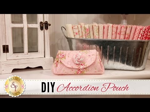 DIY Accordion Pouch | a Shabby Fabrics Sewing Tutorial
