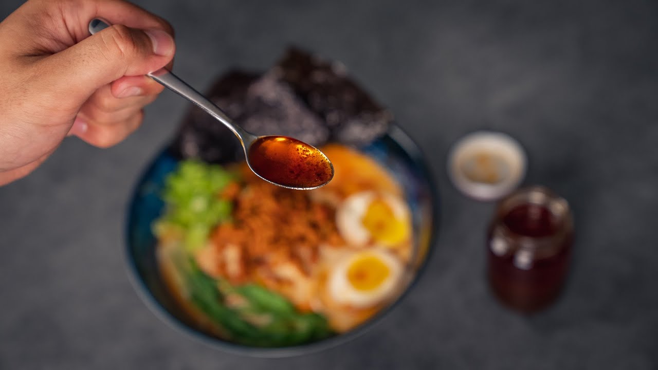 pikantny olej La-Yu (RAYU) - olej z chilli do ramenu i nie tylko!