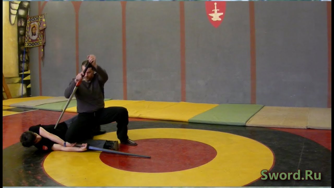 Longsword trap hands 02