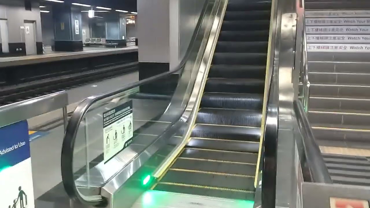 台鐵鳳山火車站手扶梯「請握緊扶手，站穩踏階」警示語音