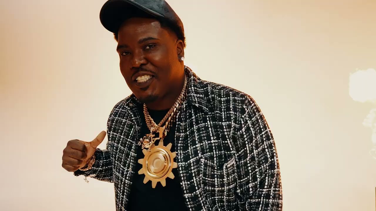 Lou Gram - Pull Up To The East (Official Music Video) Shot by Cash