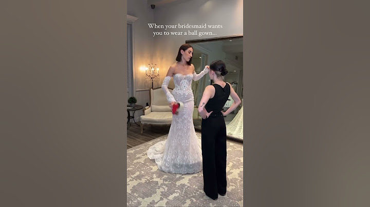 Ball Gown or Fitted Wedding Dress? We love BOTH