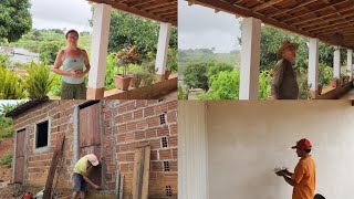 Paredes e telhado pronto para pintura + A  casa das ovelhas esta quase concluída 