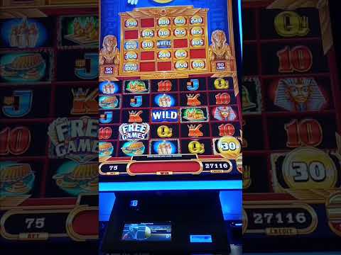 Slot machine glitch delays payouts at Hollywood Casino