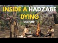 هذا هو الجيل الأخير من قبيلة هادزابي لنغوص في أعماق الغابة