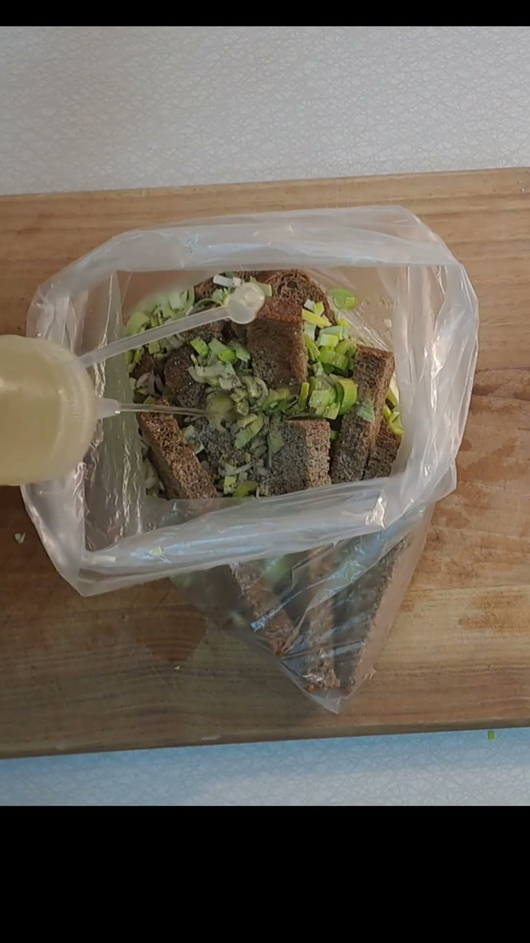 Knusprige Brotsticks: Leckeres Rezept für hausgemachte Snacks - YouTube