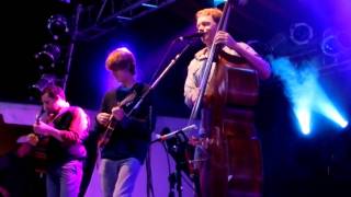 The Infamous Stringdusters @ The Festy 2011 "Keep On Truckin"