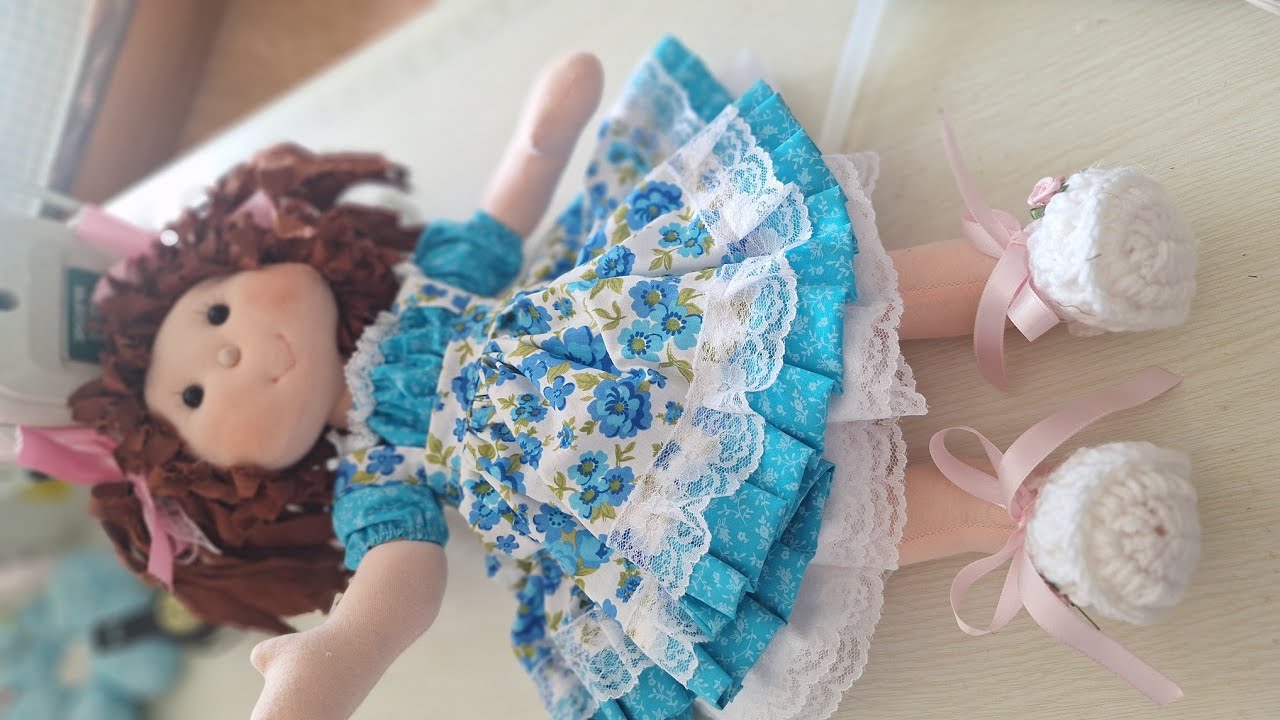 boneca paty  linda e facil e melhor com molde gratis na descriçao do video  sap 11980989447