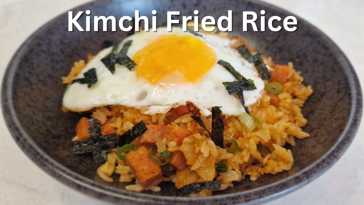 Easy kimchi fried rice 김치볶음밥!