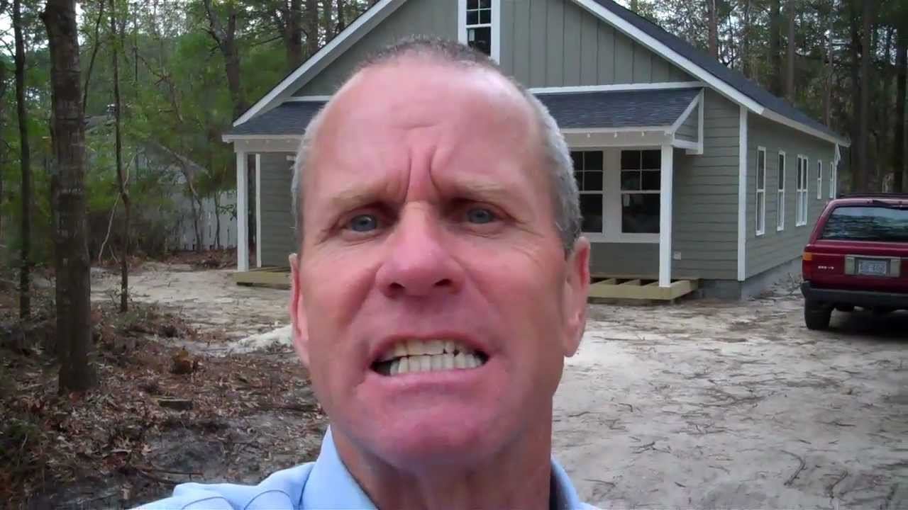 Bobby Brandon tells about 5706 Wisteria