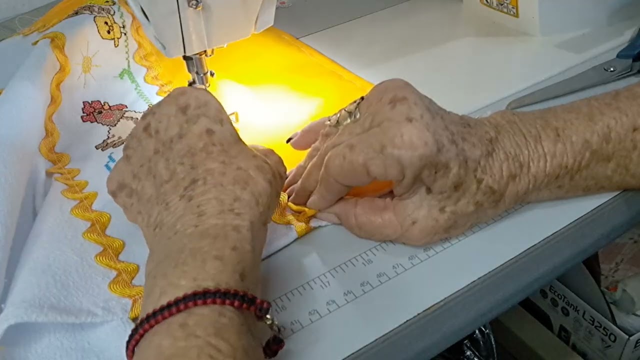 Terminando  o paninho de prato 