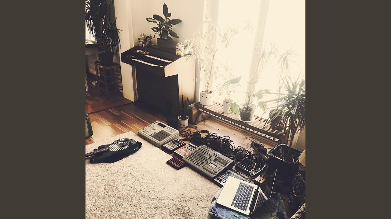 Watch Schleppend on YouTube Watch Schleppend on YouTube