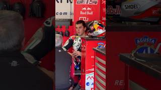 Pazar Günü , Tsi 2315Te Canlı Yayındayız