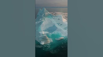 Icebergs: Giants of the Frozen World
