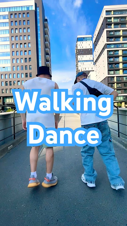 Shuffle dance with @Maloy-Di