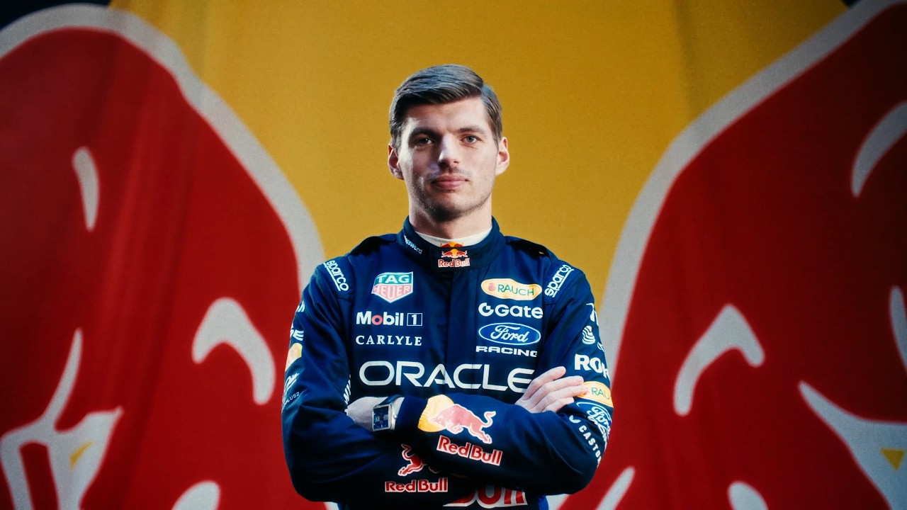 Max Verstappen Signs CONTRACT EXTENSION at Oracle Red Bull Racing!