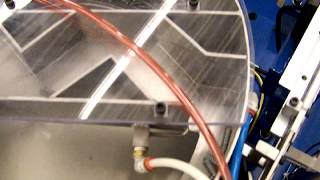 Vibratory Feeder with Spring Detangler