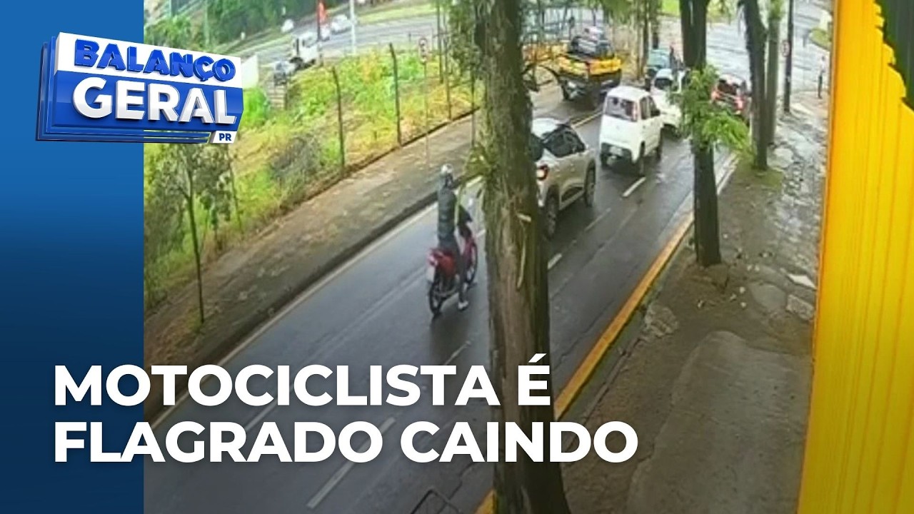 Queda de motociclista é registrada por câmera na Rua Ver. Arlindo Planas, em Maringá