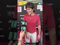 Álvaro de Luna, cantante, nos habla de sus perfumes en la alfombra roja de los premios "LOS40 Pri...