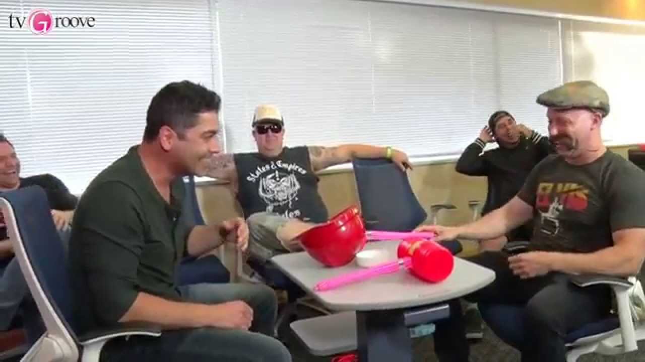 ZEBRAHEAD Plays Japanese Game And It's HILARIOUS!! ゼブラヘッドが