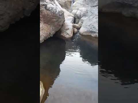 ينابيع الماء في الجبال     