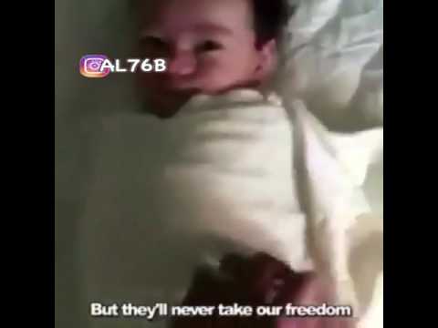 يا عمري ما صدق امه تفك الكوفله