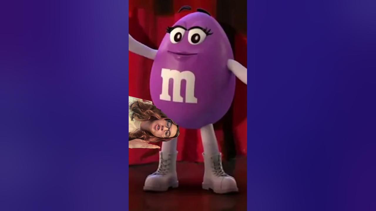 And I honestly thought I'd seen every M&M commercial. No wonder why all the  fellas love the new purple M&M 🤣🤣🤣