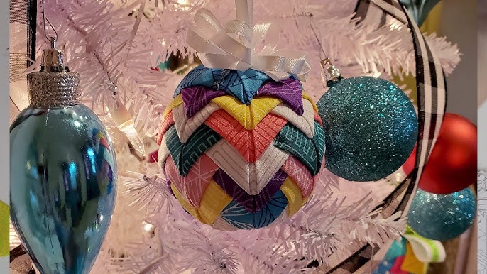 Finishing Hoop Ornaments with Vonna - The Twisted Stitcher 
