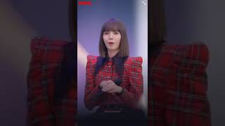 Lisa reaction to Lisa _ Lalisa M/V