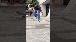 Andrew Reynolds at Jkwon.
Andrew Reynolds at Jkwon.
Filmed by Eric Iwakura Andrew Reynolds at Jkwon.