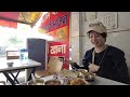 🇮🇳インド旅ニューデリー駅前のローカル店で朝ごはん朝！チャパティー、ローティー、ナンとダルフライのカレー。　生姜の効いた朝チャイ*500ルピーをくずしてくれる優良店。