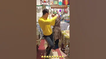 تعلم الكاراتيه المضحك 