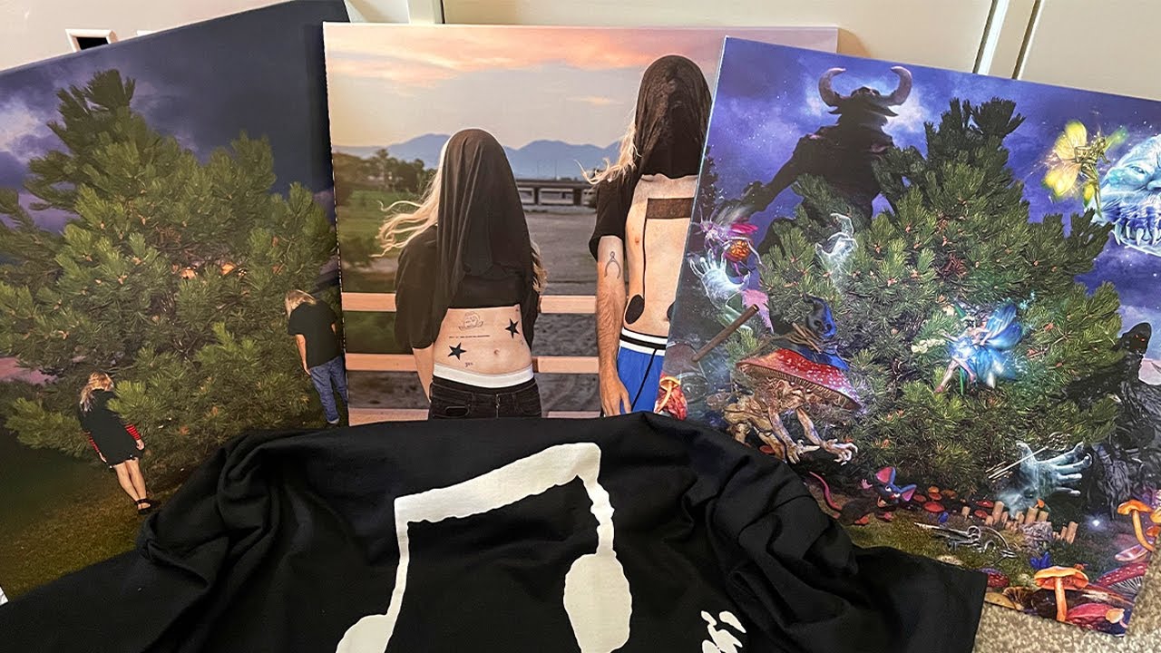 100 Gecs Collection (Exclusive Vinyl, T-Shirt)