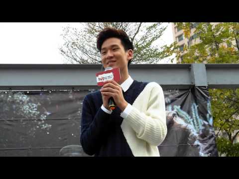 150111 Eric 周興哲 學著愛 簽唱會::在你耳邊說
