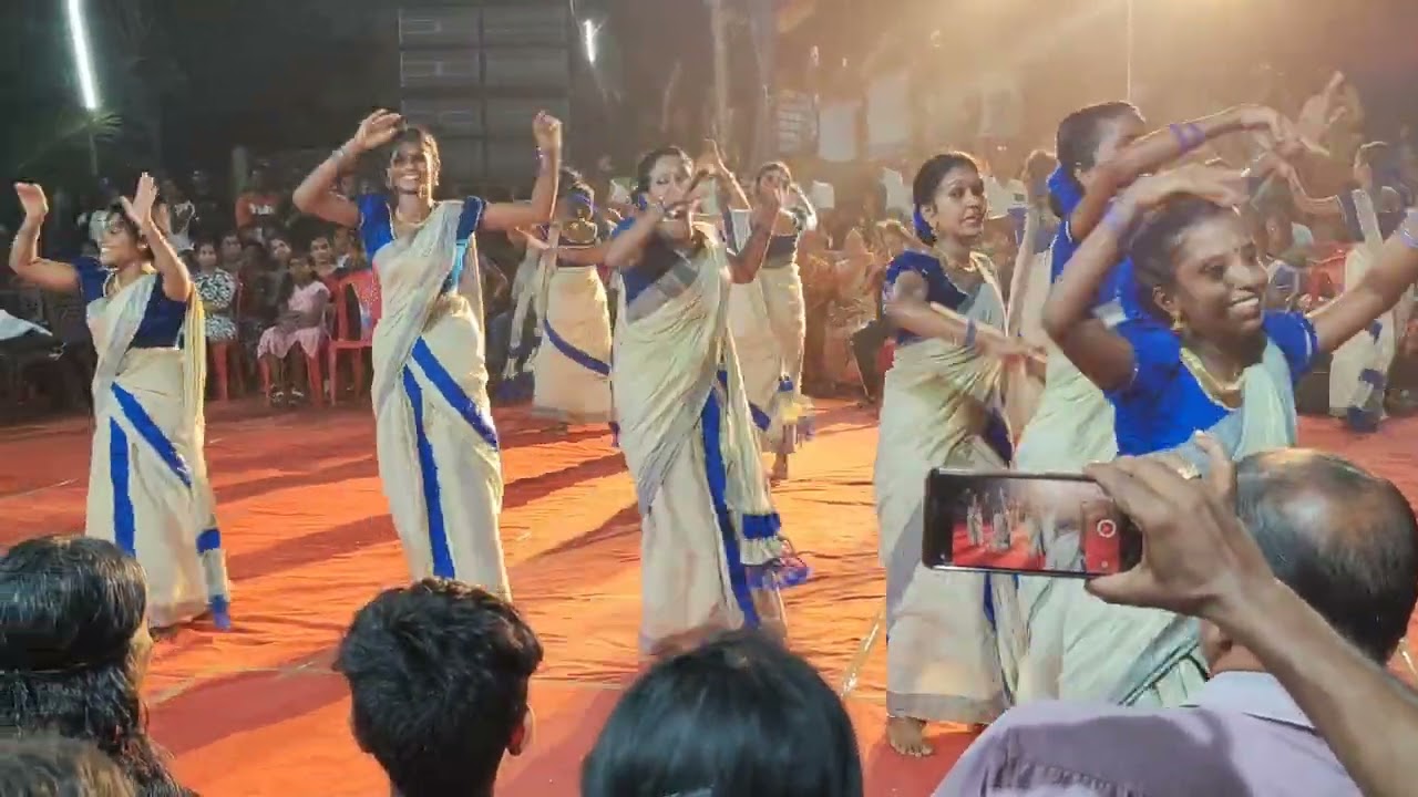 കൈകൊട്ടികളിയുടെ വൈറൽ ചേച്ചിമാർ ആലിങ്ങലമ്മ ടീം പെരിഞ്ഞനം