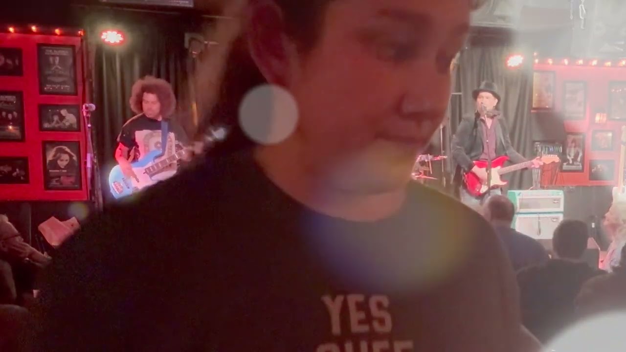 Sweet Wednesday - Ophelia (Live at The Burren)