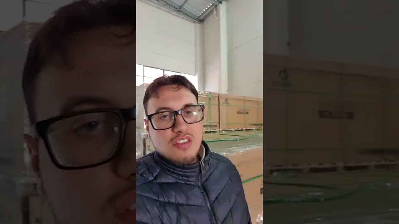 OLHA QUANTAS PLACAS DE ENERGIA SOLAR VEM EM UM CONTAINER DA CHINA 