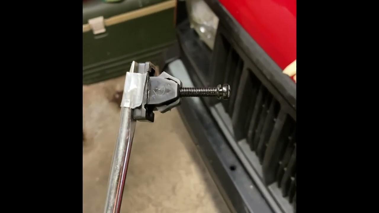 Replacing Headlight Adjusting Screws 1994 Jeep Cherokee - YouTube