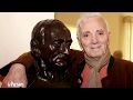 Charles Aznavour : à 90 ans, il nous ouvrait les portes de sa maison