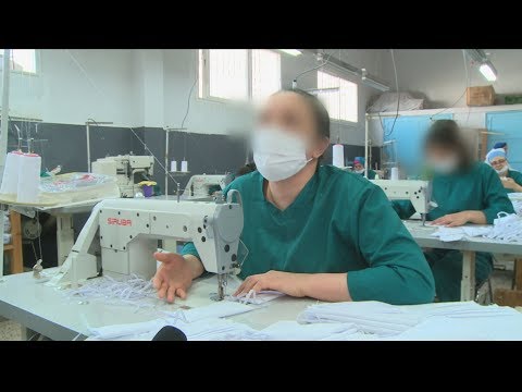 تأهيل السجينات في تونس لصناعة الأقنعة الواقية من كورونا