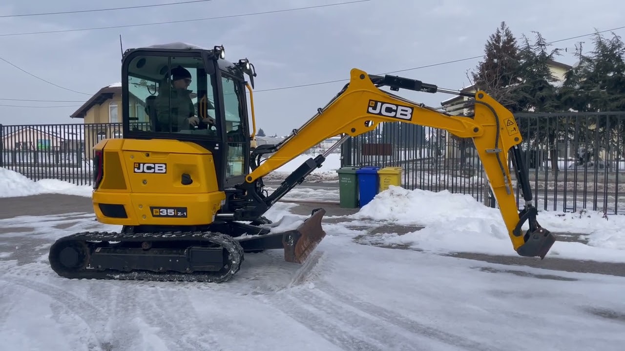 JCB 35Z-1 2023.