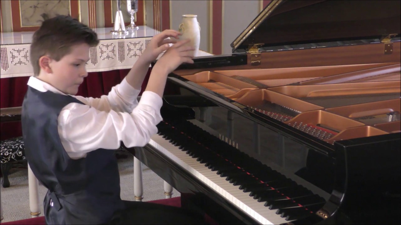 Samuel Sabbah (11 years)   Liszt Feux follets. Winner of Windsor international piano competition
