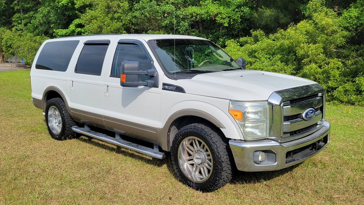 2004 Ford Excursion 6.0L Diesel RWD with 2015 Front End Conversion 