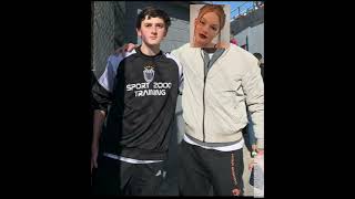 Me Saquen Una Foto Con Mi Novia .