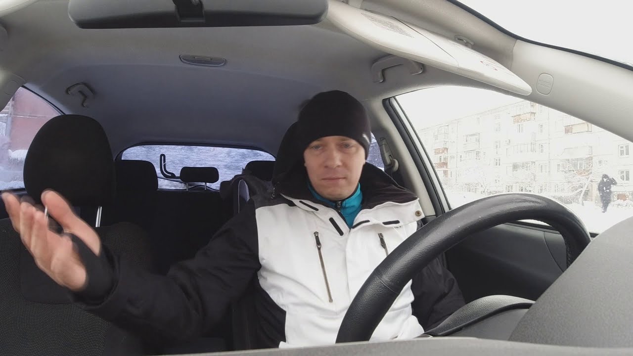 Постучите здесь это капот
