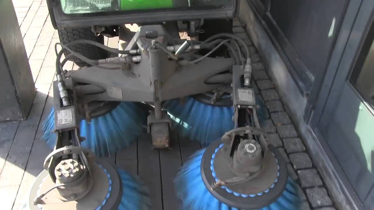 City Ranger 2250 suction sweeper