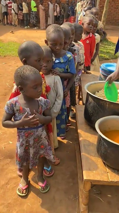 Kindness is sharing #ytshorts #shorts #helpneedy #charity