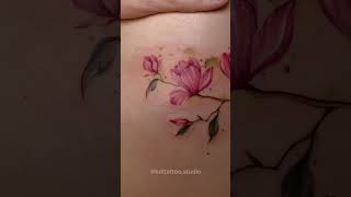 Тату На Ребрах Для Девушки - Нежные Цветы. Красивая Татуировка В Цвете От Мастера Kot Tattoo Studio