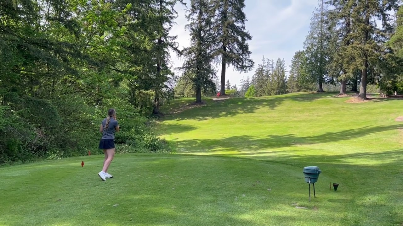 Kalama's Rylie Bromley tees off at Longview Country Club